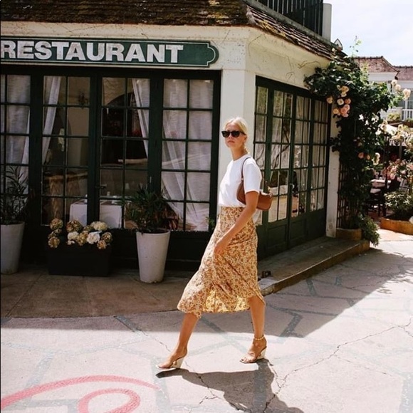 Faithfull the Brand Le Jean Skirt - Picture 2 of 13